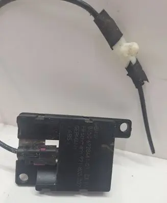 BMW 3 E90 E91 Bluetooth antenna 6928461