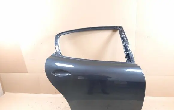 Maserati Quattroporte Rear door