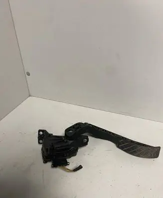Audi A4 S4 B7 8E 8H Accelerator throttle pedal 8E1723523G 6PV00837506
