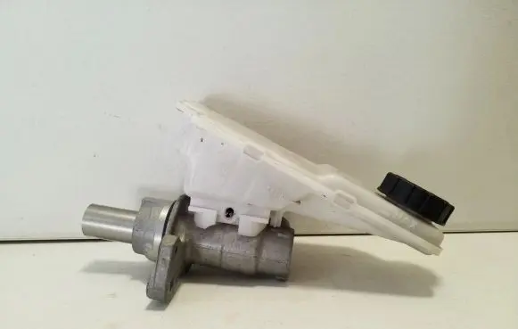 Volvo XC40 Master brake cylinder 0204842403