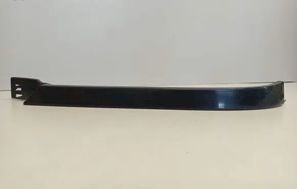 Mercedes-Benz ML W163 Under headlight/headlamp trim 1638260177