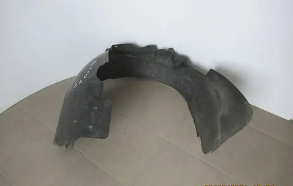 Audi A4 S4 B6 8E 8H Front wheel arch liner splash guards 8E0821172