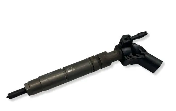 Mercedes-Benz R W251 Fuel injector A6420701387