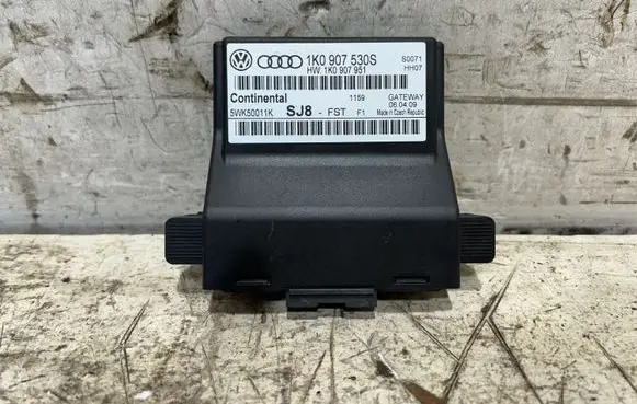 Volkswagen Golf V Gateway control module 1K0907530S