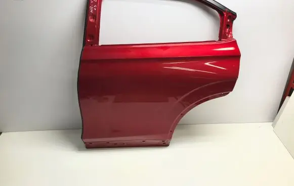 Honda HR-V Rear door