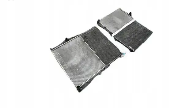 BMW 5 E60 E61 Radiator set CHLODNICA6928