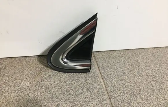Lexus RX 450H Fender end trim 6011848030