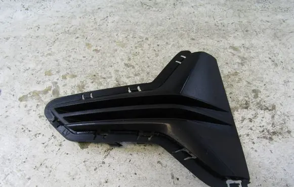 BMW 3 G20 G21 Front bumper lower grill 7464275
