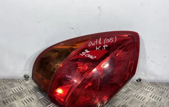 Subaru Outback Rear/tail lights 22020792