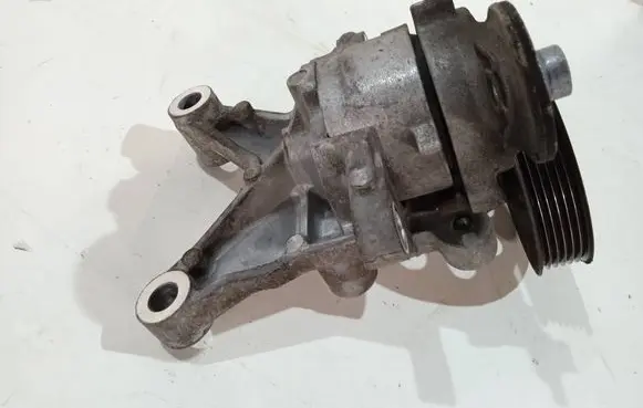 Subaru XV Alternator belt tensioner 