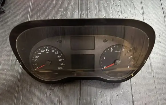 Mercedes-Benz Sprinter W907 W910 Speedometer (instrument cluster) A9079001304 ZGS001Q01 A9079013502