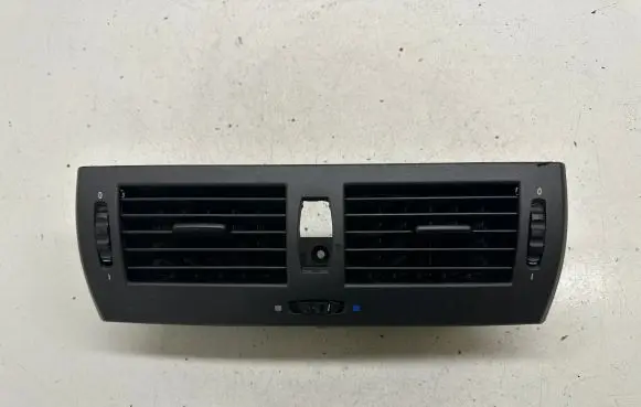 BMW X3 E83 Dash center air vent grill 3400074