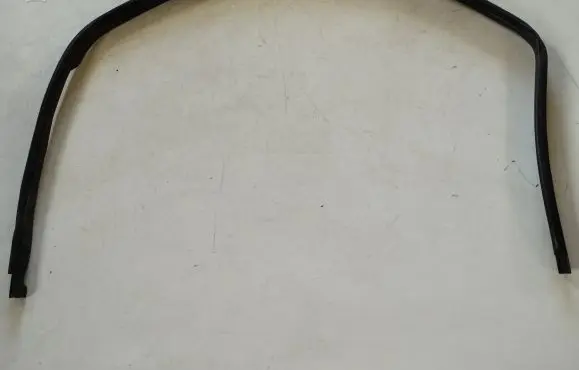Front door rubber seal