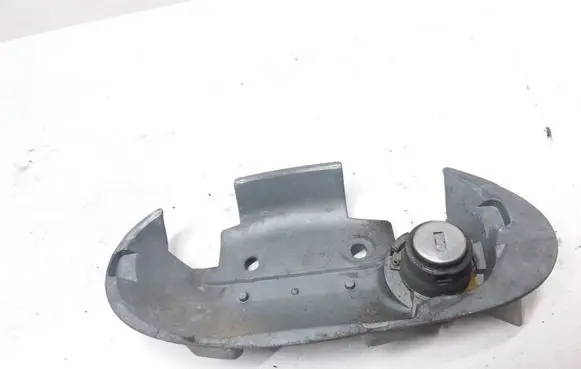 Opel Meriva A Front door lock (next to the handle) 