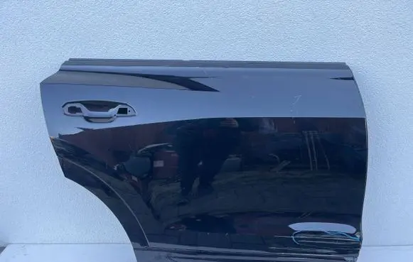 Audi Q8 Rear door
