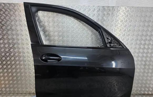 BMW X7 G07 Front door 9450784