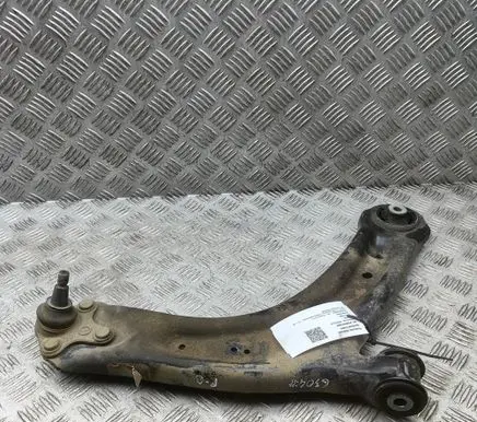 Volkswagen Tiguan Front lower control arm/wishbone 3Q0407152P