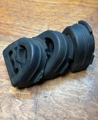 Mercedes-Benz Sprinter W906 Muffler mount bracket/holder A9014920044