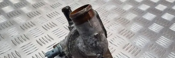 Chrysler Grand Voyager IV Thermostat housing 