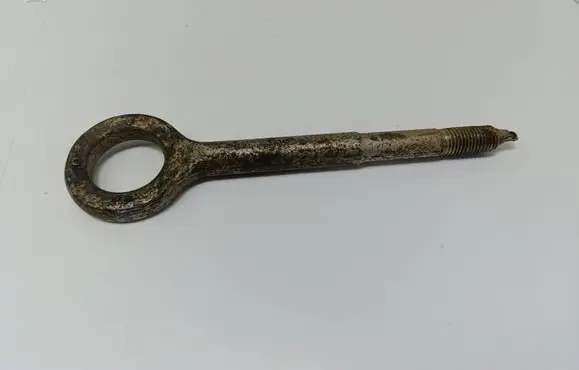 Renault Laguna I Towing hook eye