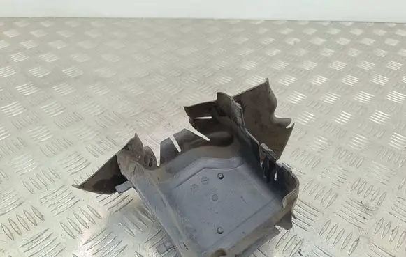 Volvo XC60 Intercooler air guide/duct channel 31353040