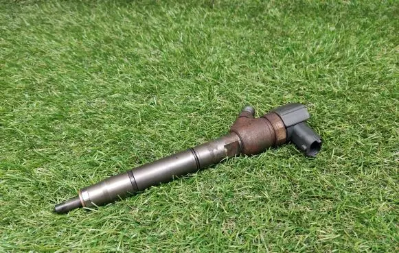 KIA Soul Fuel injector 338002A900