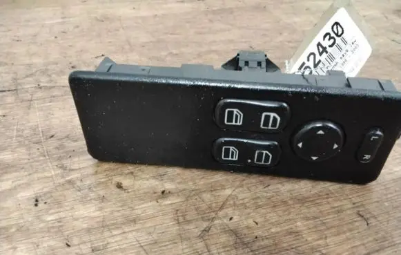 Mercedes-Benz Vito Viano W638 Electric window control switch