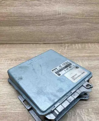 BMW 5 E39 Engine control unit/module ECU 2247891 0281001373