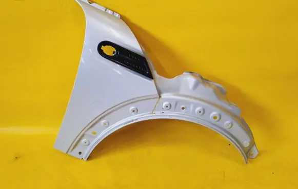 Mini One - Cooper Clubman R55 Fender
