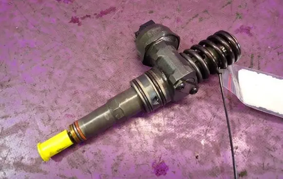Audi A3 S3 A3 Sportback 8P Fuel injector 