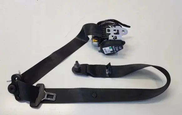 Ford C-MAX II Front seatbelt