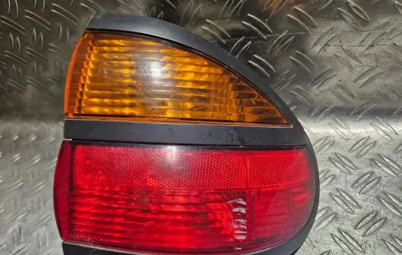 Renault Laguna I Rear/tail lights 7700420123 5179