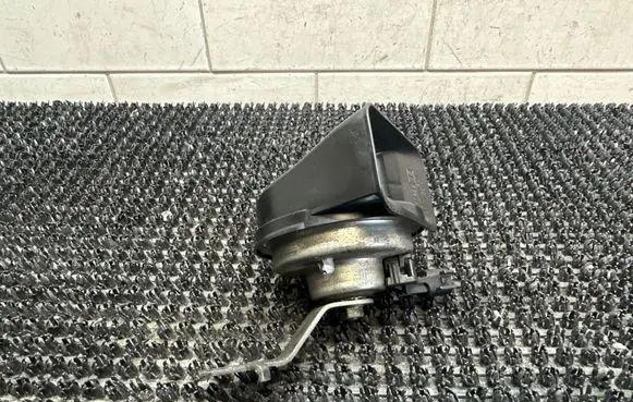 Volvo V70 Horn signal 31276806