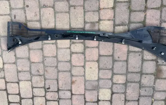 Fiat Grande Punto Wiper trim 735394563 S2410F032