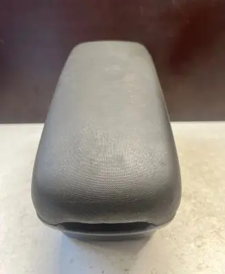 Toyota Avensis T250 Armrest
