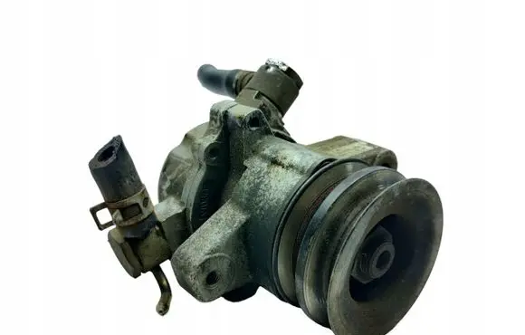 Mazda 323 F Power steering pump X2T50499