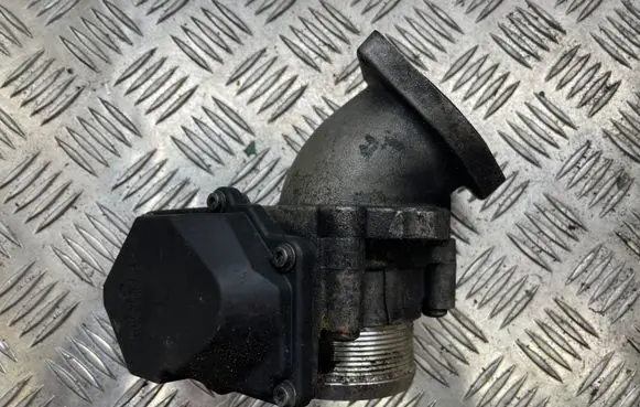 Audi A4 S4 B7 8E 8H Throttle valve 8E0145997A