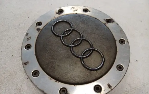 Audi A6 S6 C5 4B Original wheel cap 4B0601165C