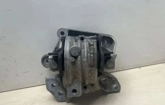 Peugeot 407 Engine mount bracket 326B96