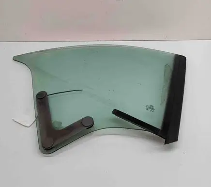 Audi A5 Rear side window 8F0845298B