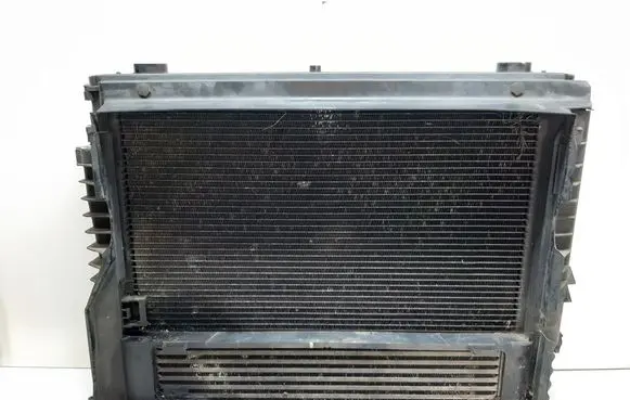 BMW 5 E60 E61 Radiator set 7795878 17117795878 7795823