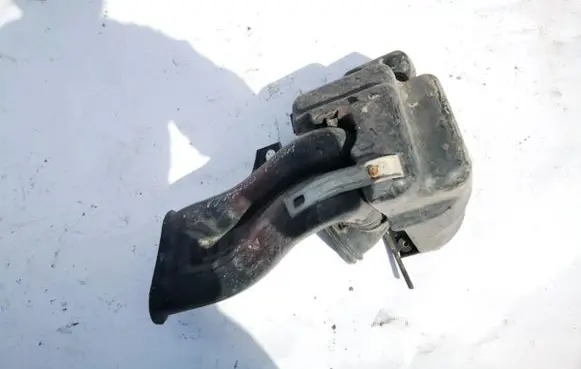 Intake resonator