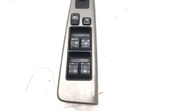 Nissan Altima Electric window control switch 254018J005
