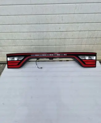 Tailgate rear/tail lights