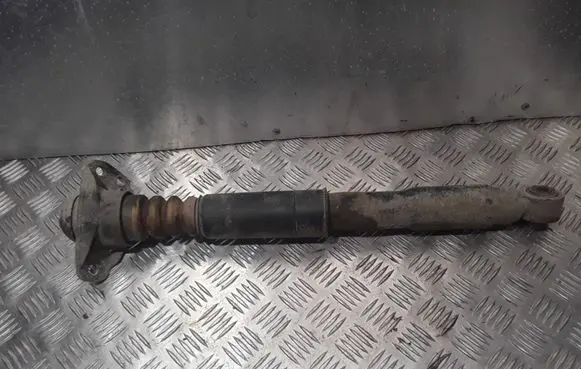 Skoda Octavia Mk2 (1Z) Rear shock absorber/damper