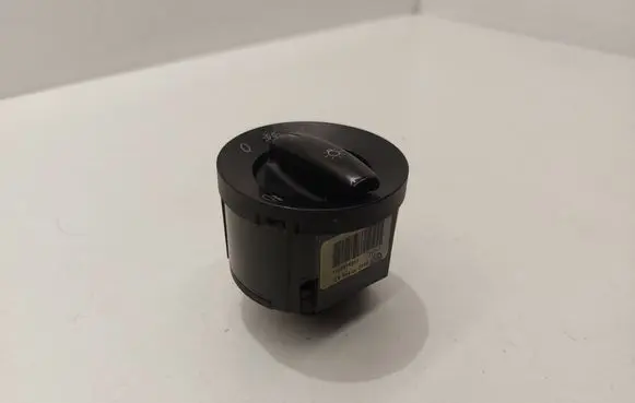 Volkswagen Caddy Light switch 1T0941431T
