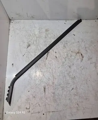Volkswagen Transporter - Caravelle T5 Front door trim bar 7H0837471