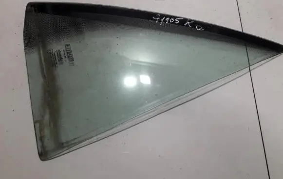 Rear vent window glass