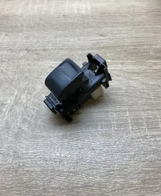 Toyota Yaris Electric window control switch 8292J81 1928294