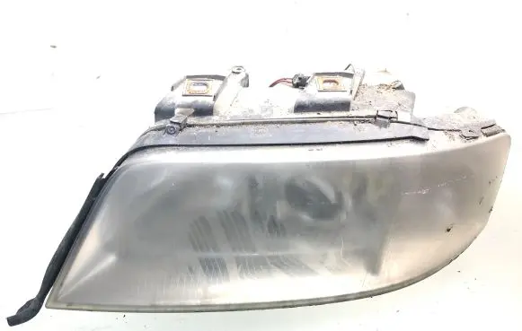 Audi A6 S6 C5 4B Headlight/headlamp 14847300